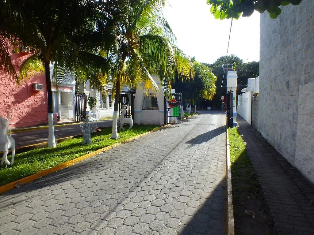 Casa La Palma B&B Playa del Carmen 3*,